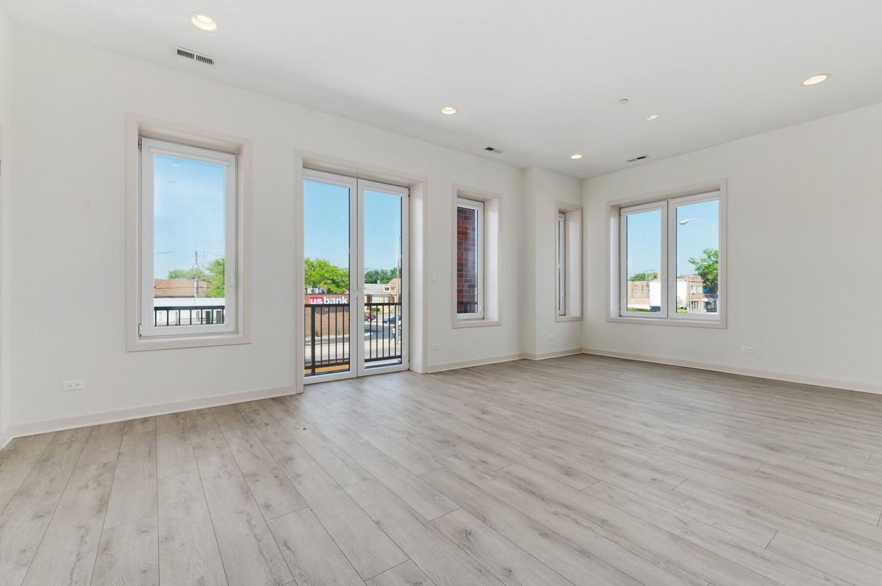 7353 W Grand Ave #7355-3E - Photo 2 of 18