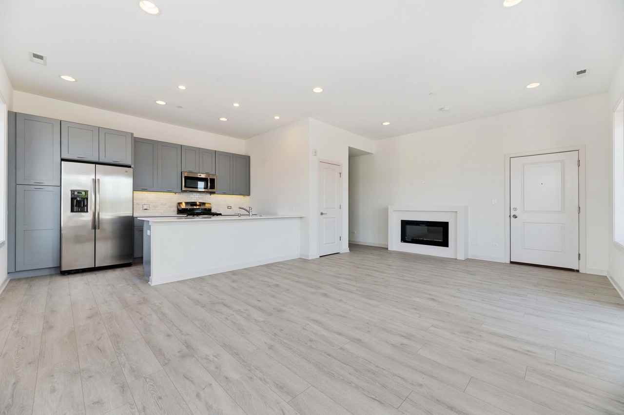 7353 W Grand Ave #7355-3E - Photo 3 of 18