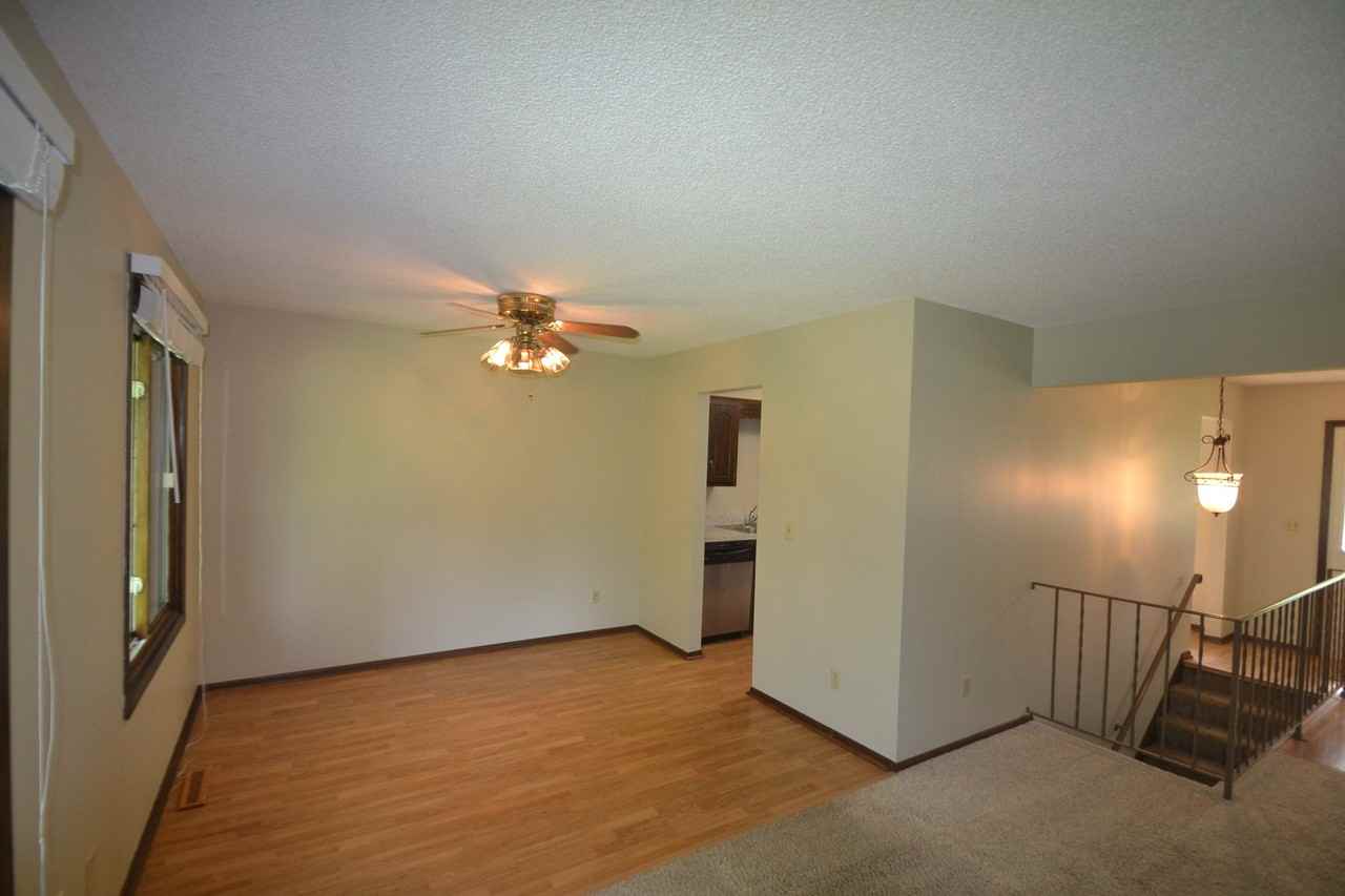 6300 Zealand Ave N - Photo 3 of 13