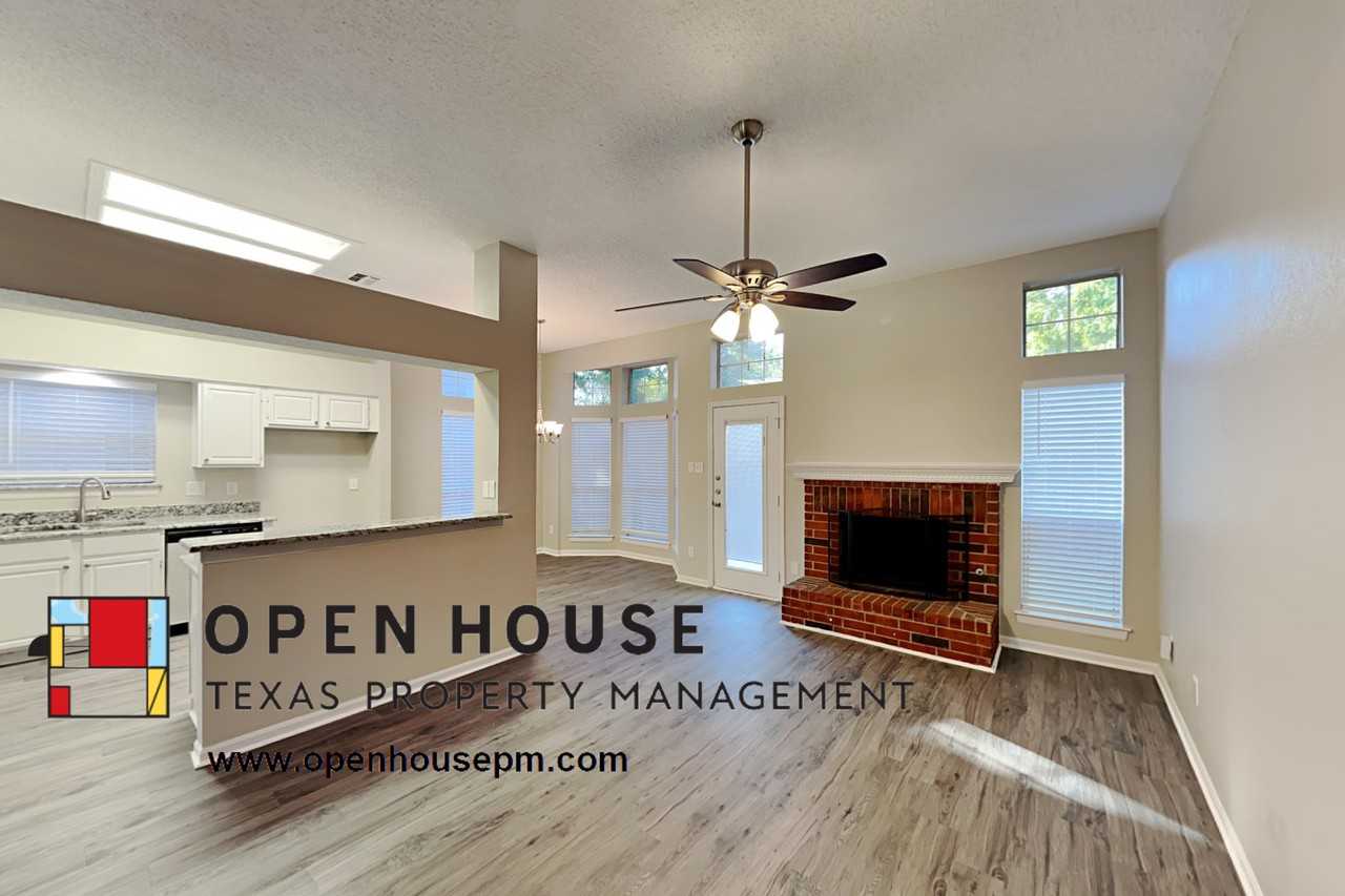 2509 Windchase Dr - Photo 2 of 10