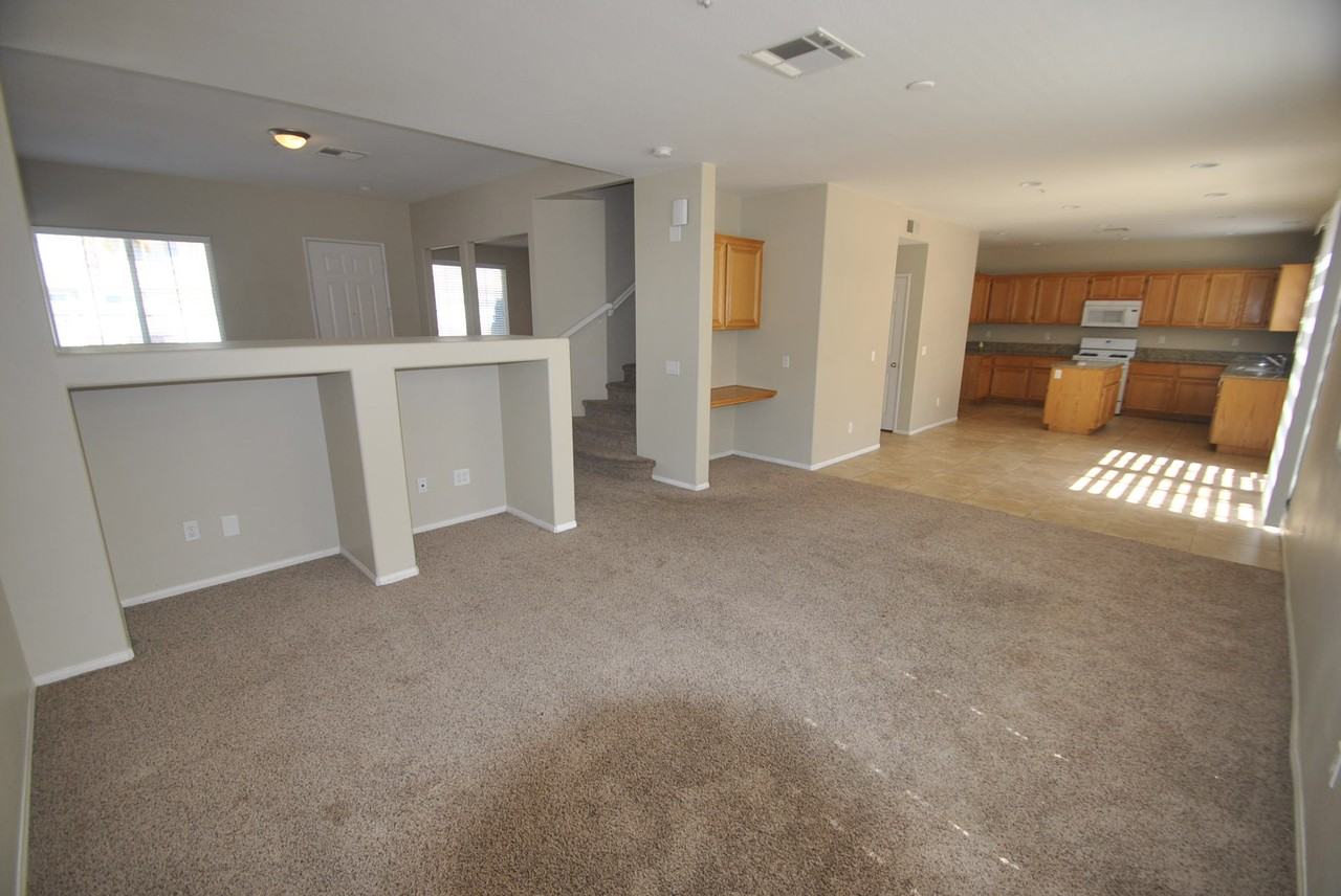 7153 Whitewood Dr - Photo 2 of 6