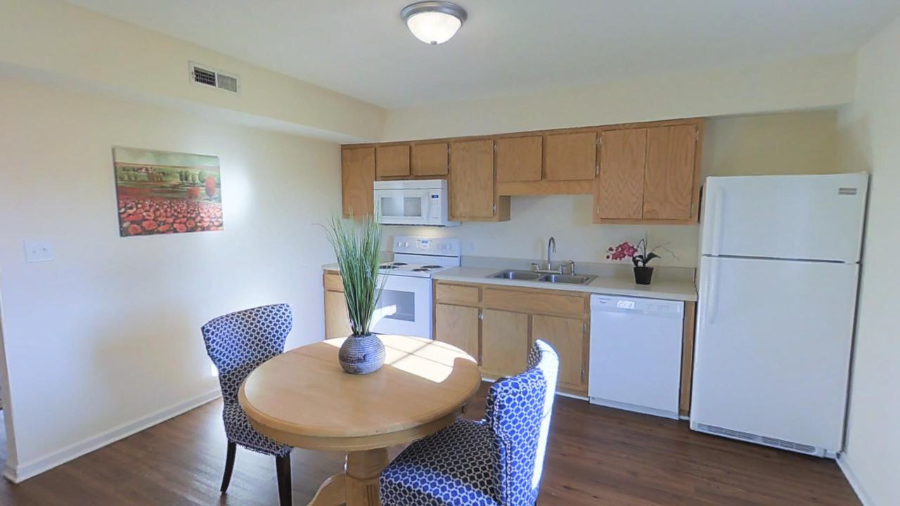 45 Brittany Ln - Photo 2 of 9