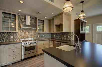 959 South Ash Avenue - Photo 3 of 17