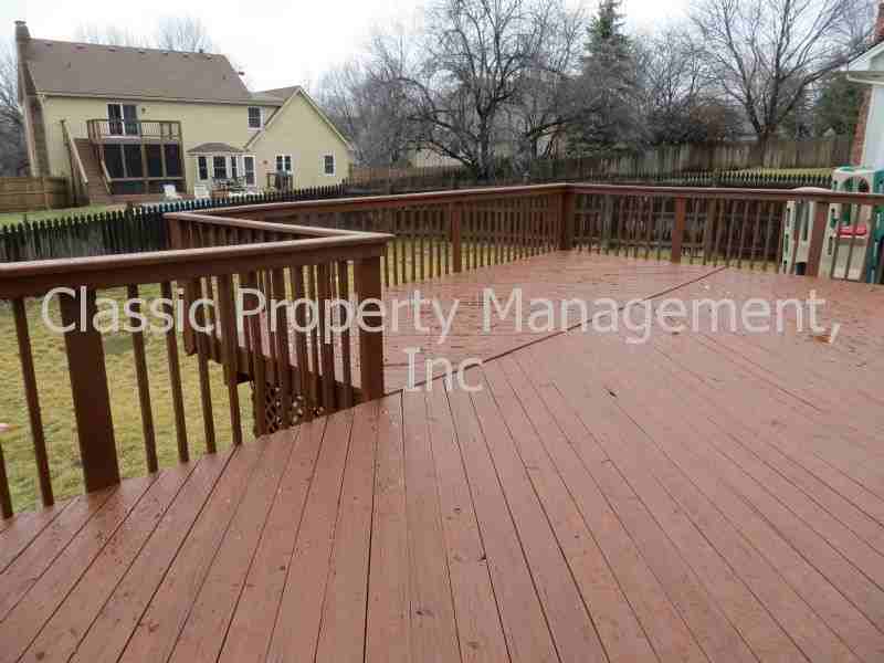 4404 N Main St - Photo 2 of 15