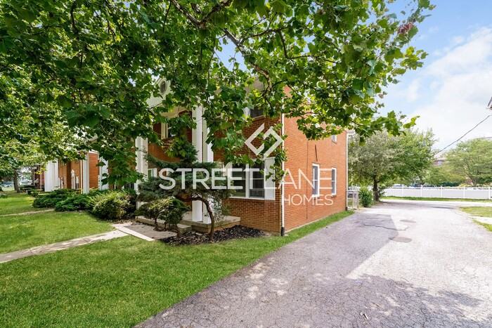 1333 Barnett Rd - Photo 3 of 15