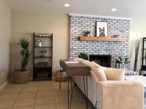 18408 E Kirkwall Rd #C - Photo 2 of 12