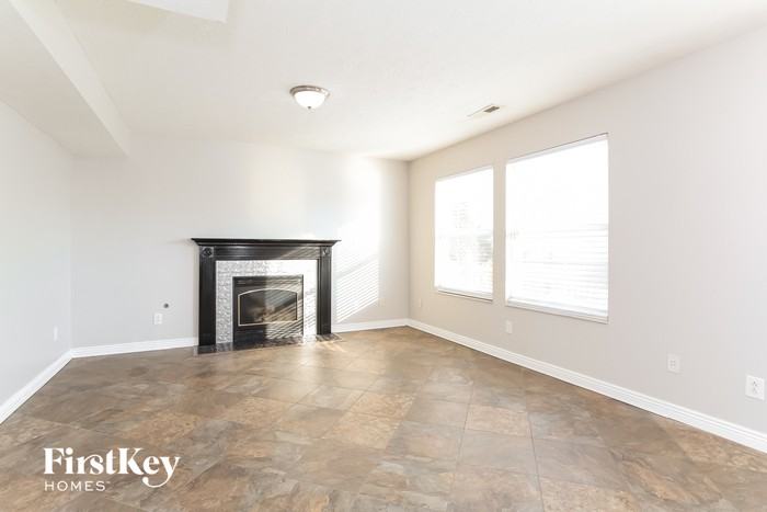 1140 Armitage Ct - Photo 3 of 15