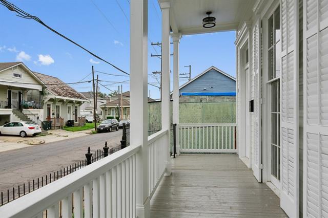 2120 Annunciation Street - Photo 2 of 15