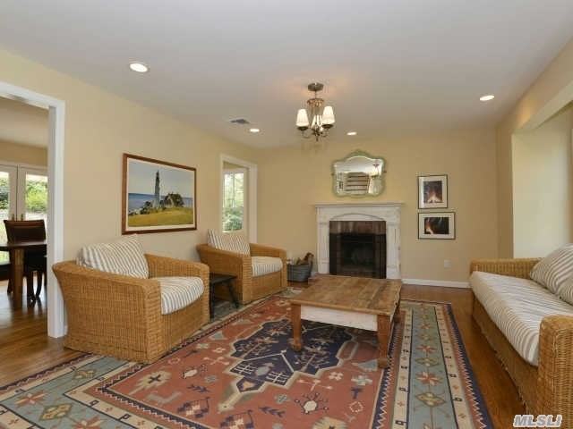 5 Lisa Ct - Photo 3 of 20