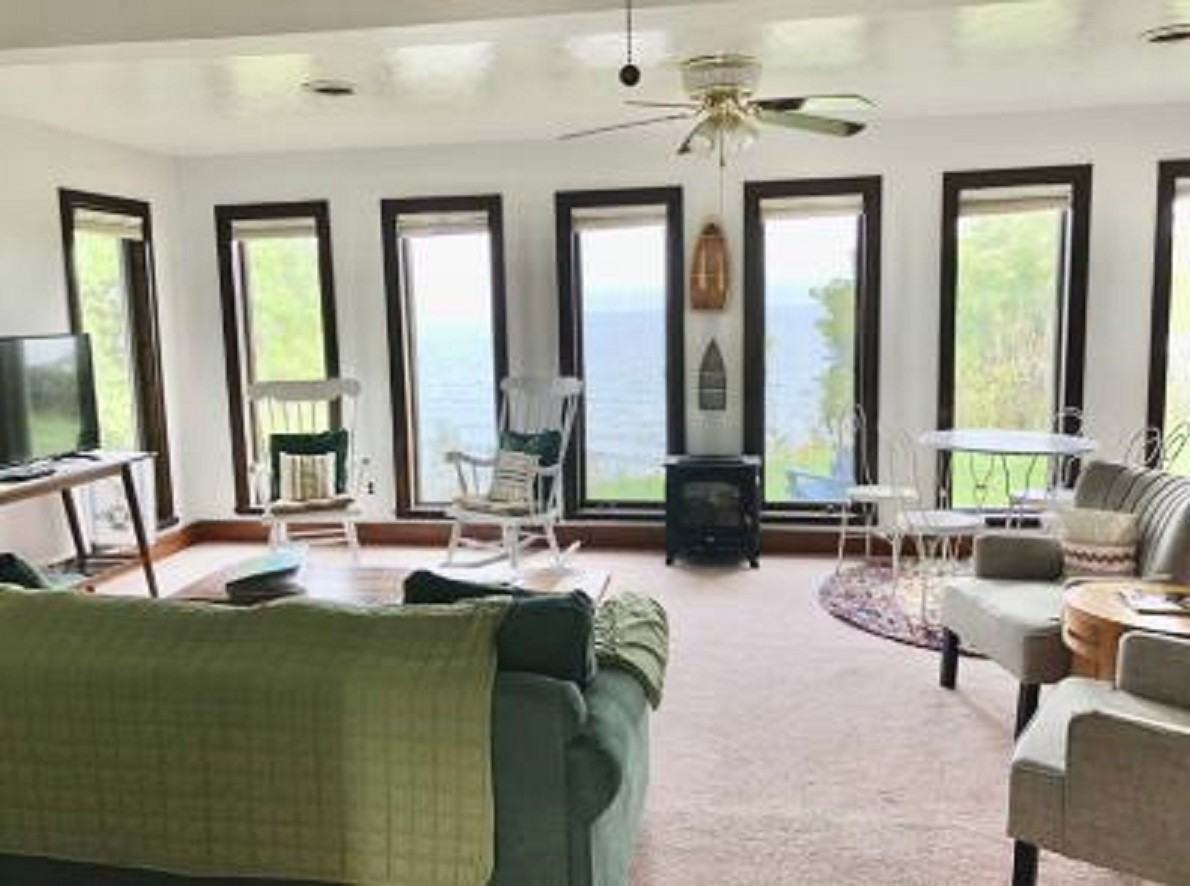 310 4th Street - Photo 3 of 20