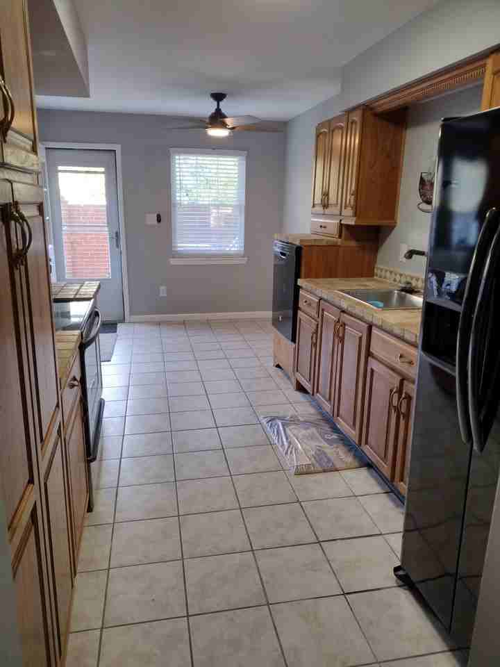 11025 Hunter Trail Lane - Photo 2 of 11