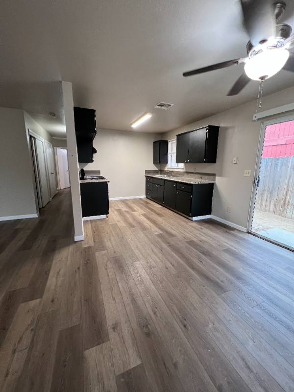 512 South Dearing Avenue #102 - Photo 6 of 25