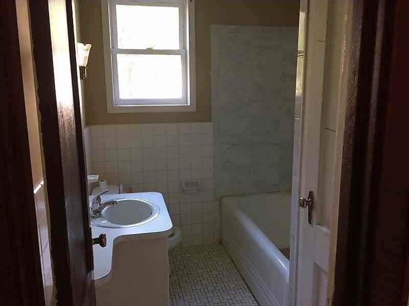 503 12th Street East - Photo 6 of 8