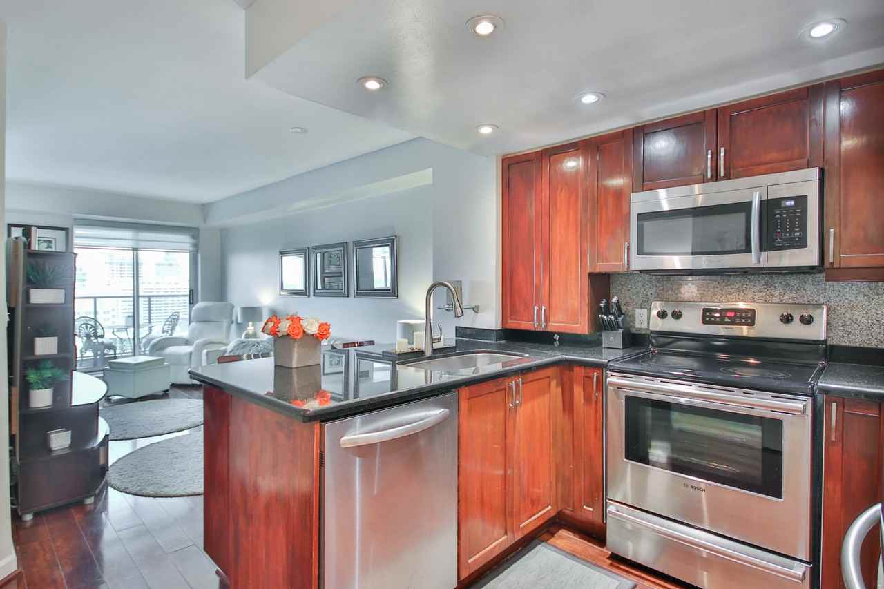 Yonge St & Bloor St W #3007 - Photo 4 of 18