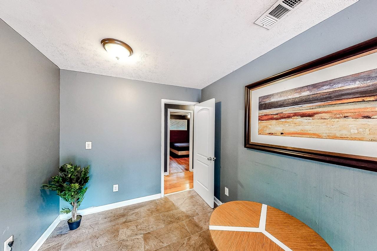 Flat Shoals Pkwy - Photo 2 of 33