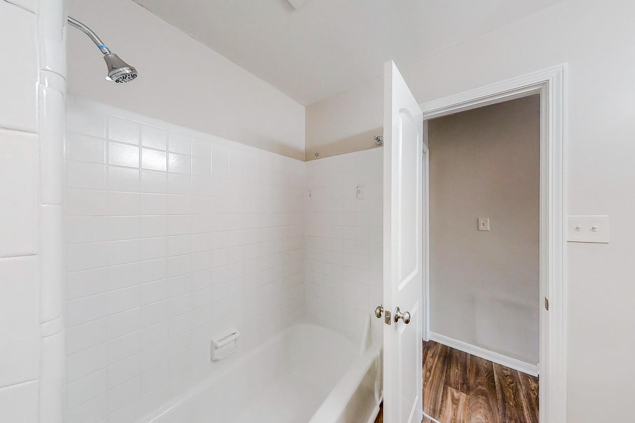 S Indian Creek Dr - Photo 7 of 9