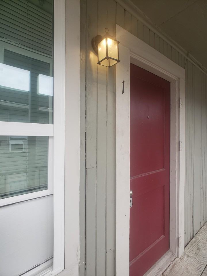 1815 Isabella St #G2 - Photo 3 of 9