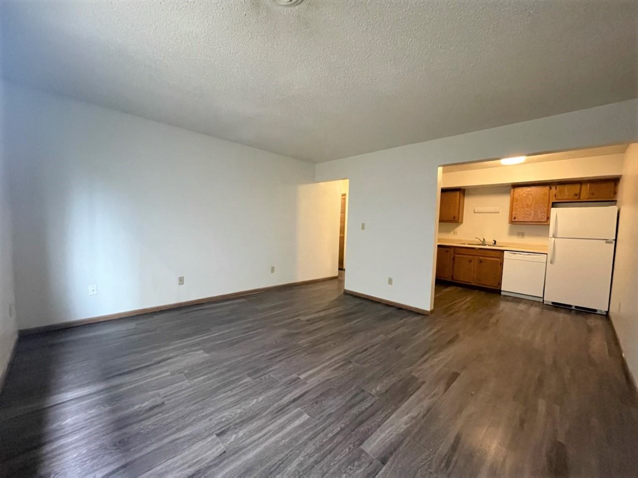 418 S Van Buren St - Photo 2 of 8