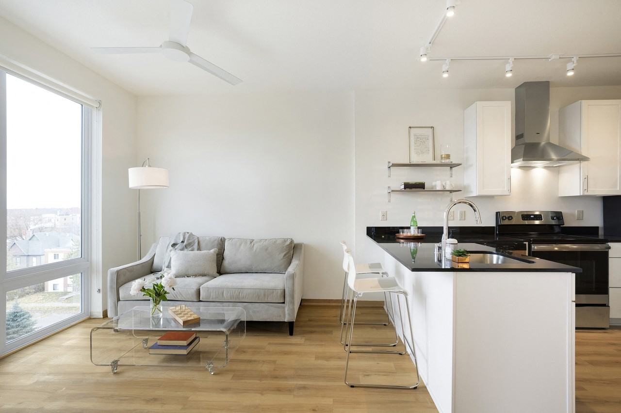 Lyndy Apartments - Photo 3 of 15