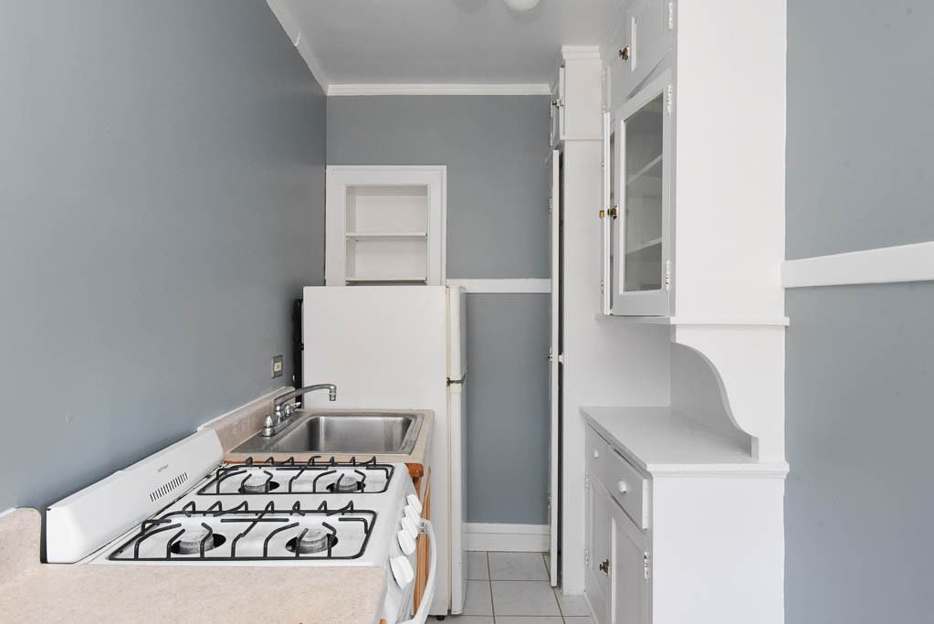 1716 W Albion Ave #C3 - Photo 2 of 18