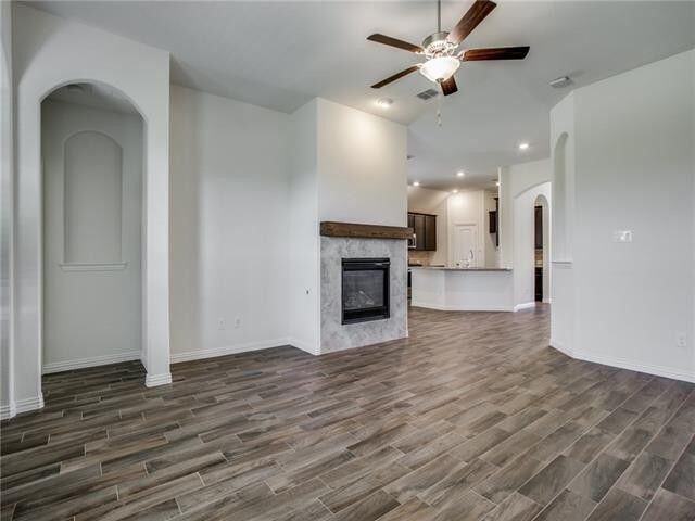 6008 Sutton Fields Trl - Photo 2 of 15