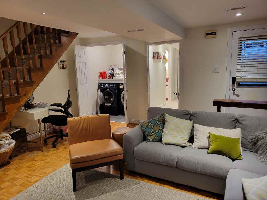 554 Clinton Street - Photo 5 of 19