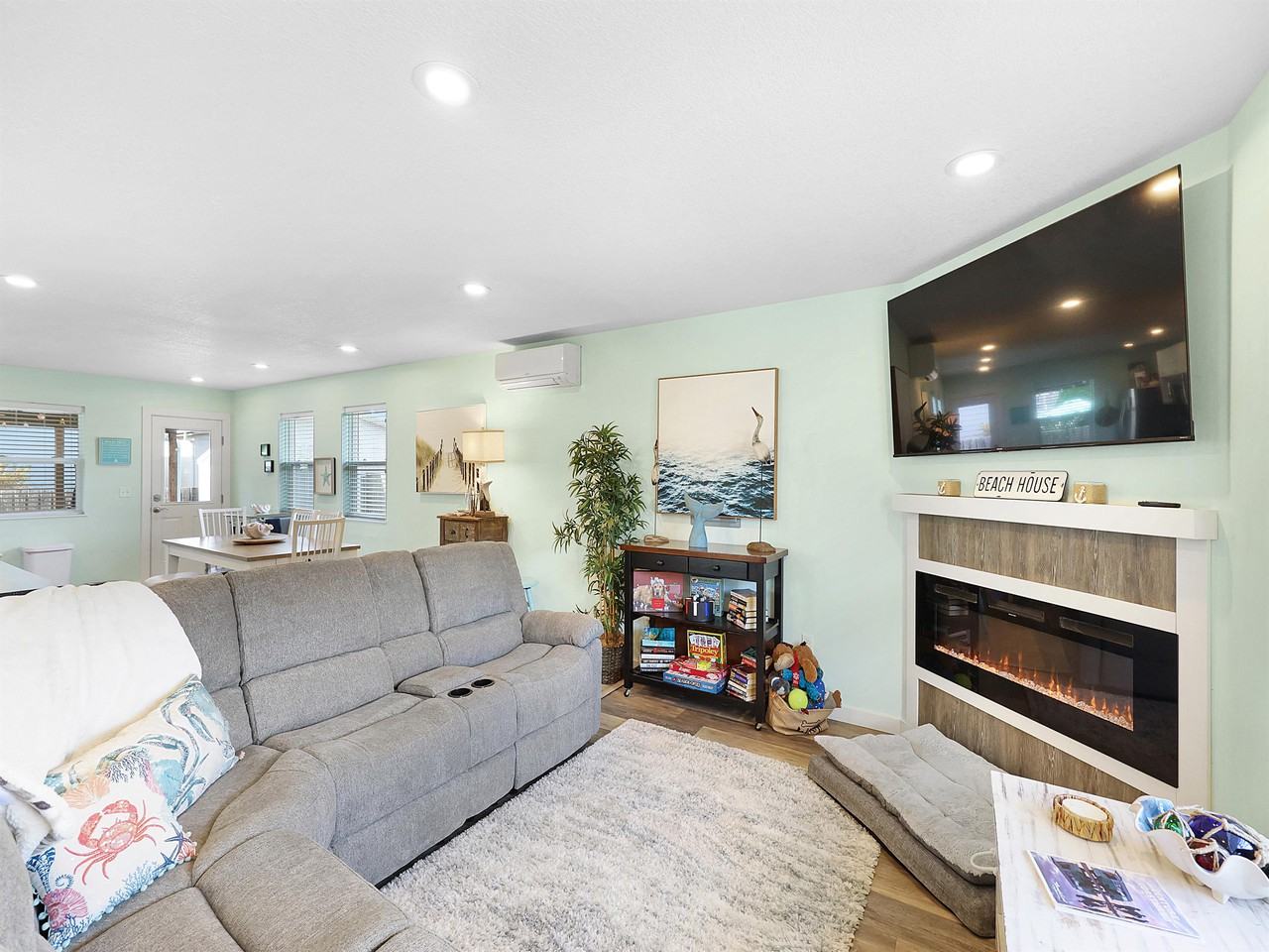 145 North Dolphin Street #1 - Photo 5 of 50