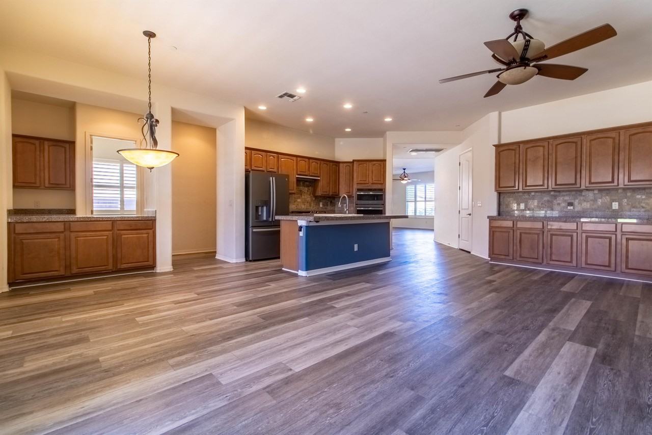 11877 N Mesquite Hollow Dr #1 - Photo 2 of 20