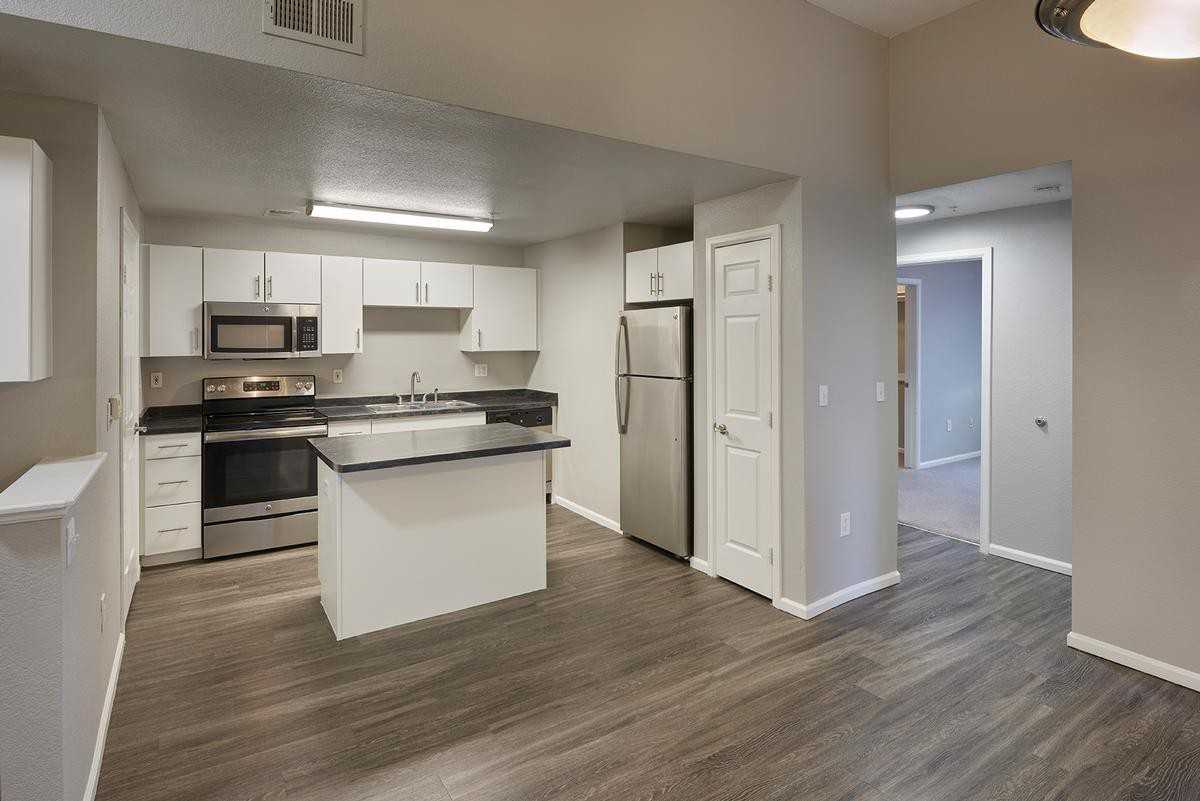 10550 E Iowa Ave - Photo 7 of 22