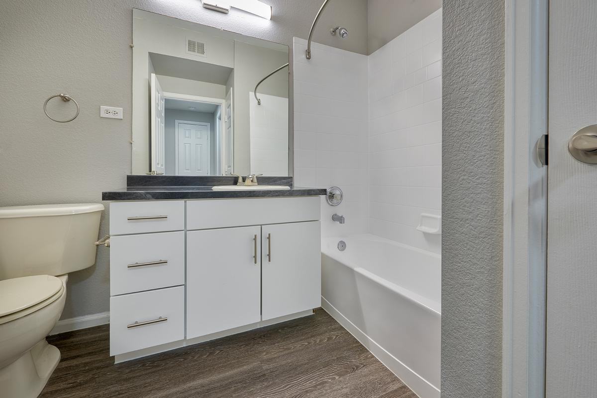 10550 E Iowa Ave - Photo 3 of 22