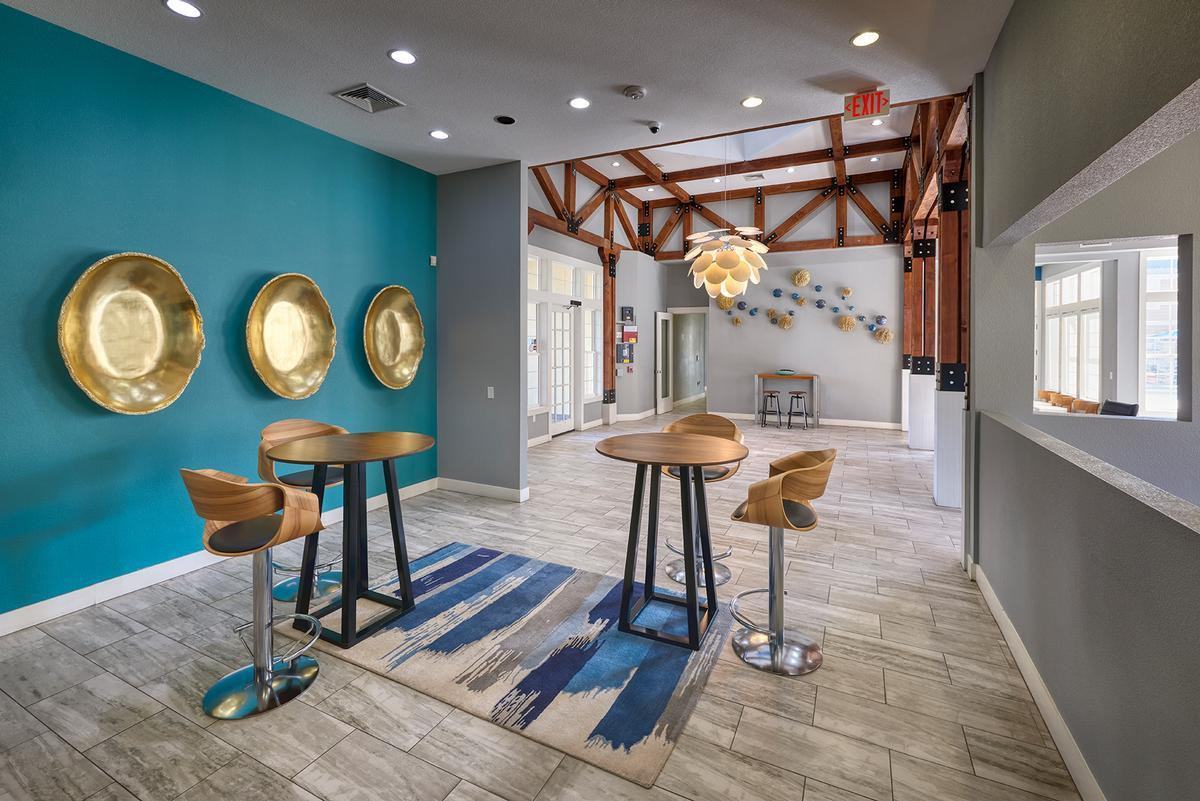 10550 E Iowa Ave - Photo 3 of 22