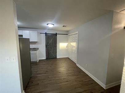 1717 S Richmond Ave - Photo 3 of 14