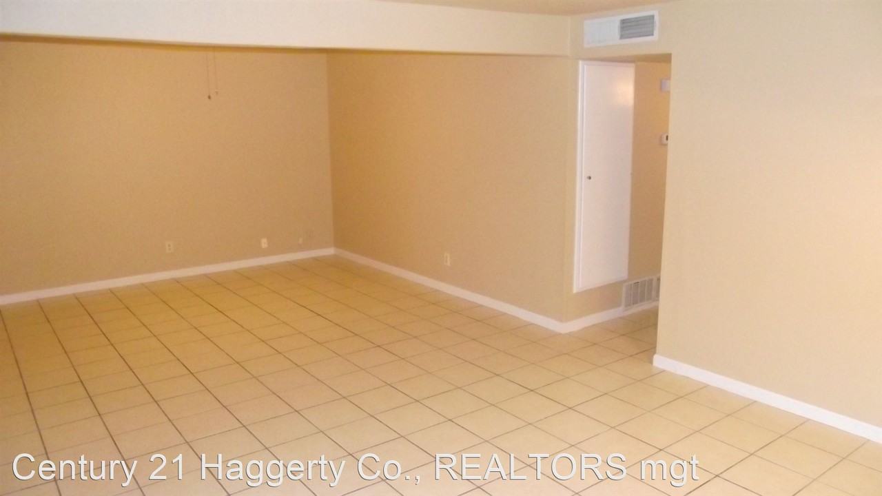 5304 Plainview Dr - Photo 3 of 15