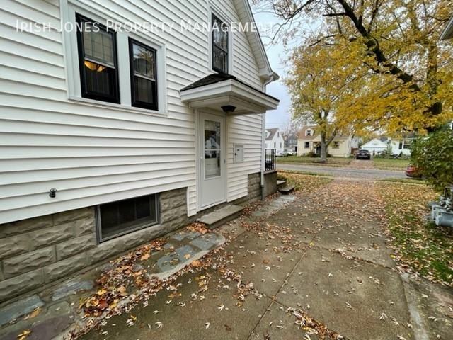 151 Edgewood Ave - Photo 3 of 31