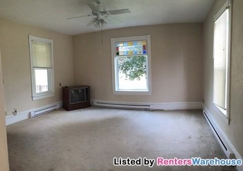 213 S Swift Ave - Photo 2 of 9