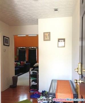 1464 Gates Cir SE - Photo 2 of 15