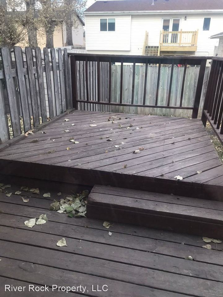 440 22nd St E - Photo 2 of 15