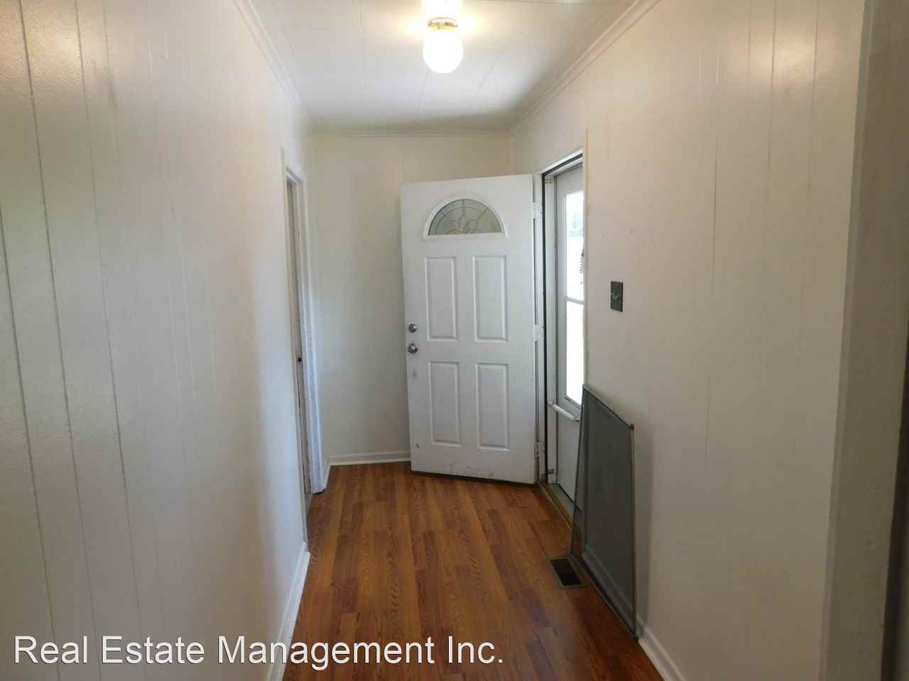 305 Shepard St - Photo 2 of 25