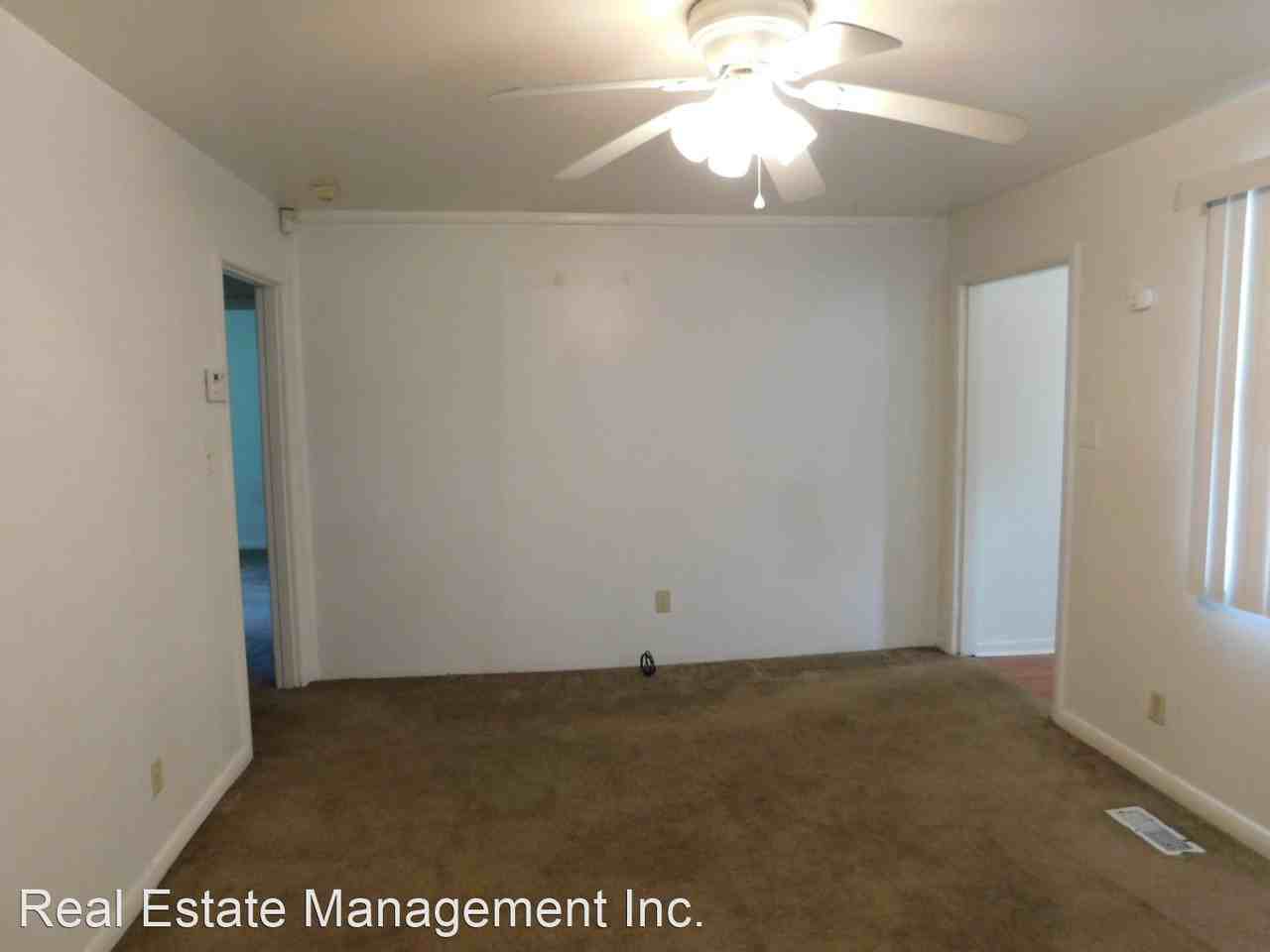 305 Shepard St - Photo 3 of 25