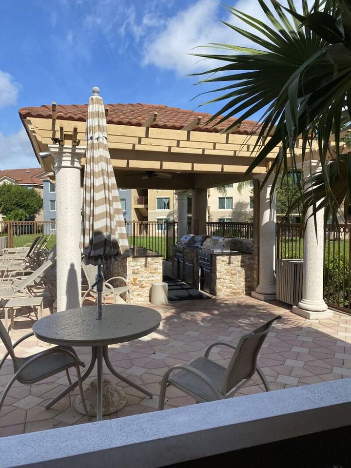 Villa Ln - Photo 2 of 8