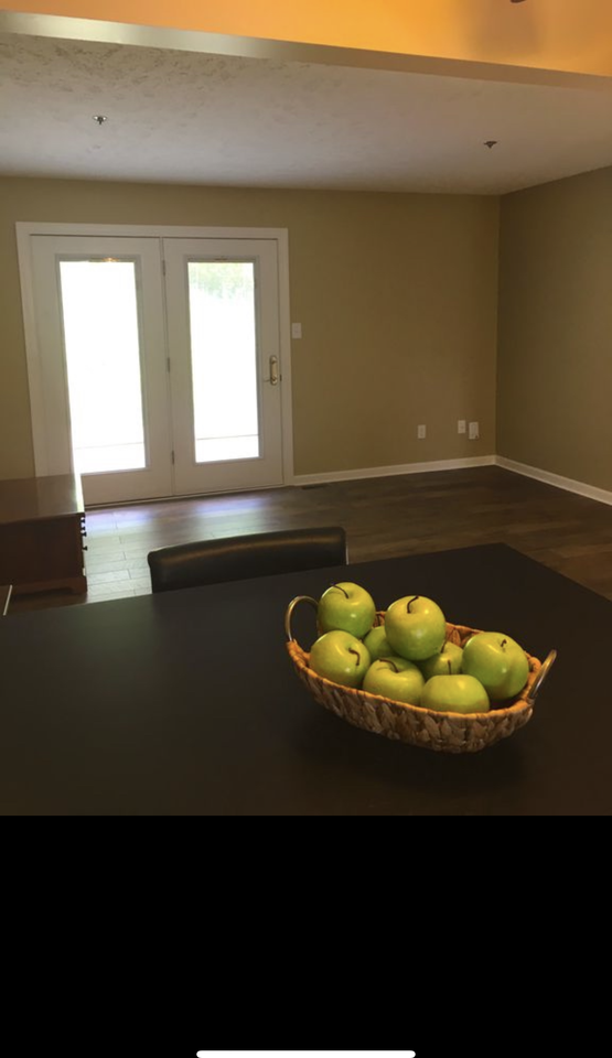 1229 Meadowbrook Dr #1229 - Photo 2 of 11