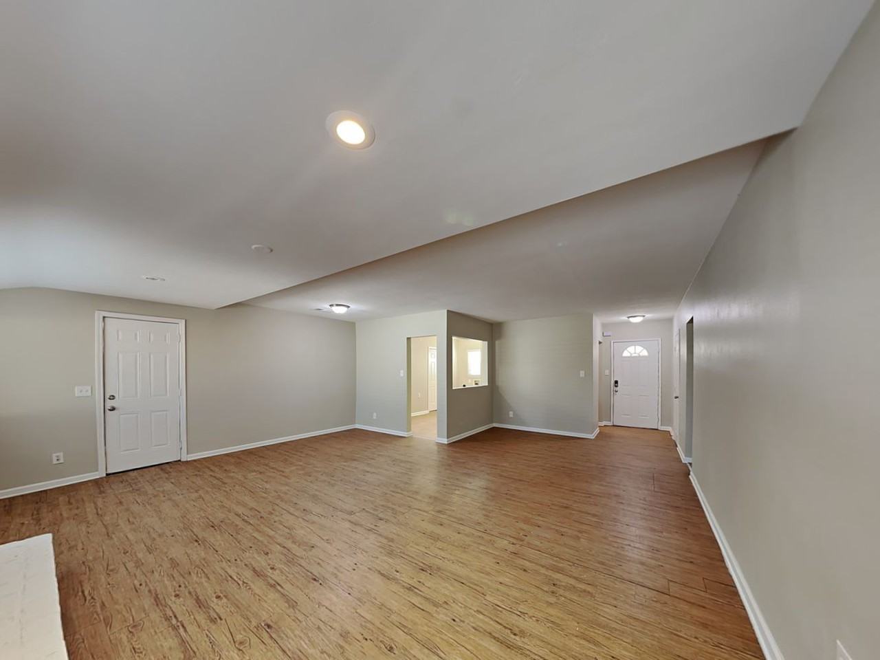 1969 San Gabriel St - Photo 3 of 8