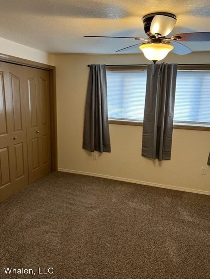 319 2nd St NE - Photo 2 of 7