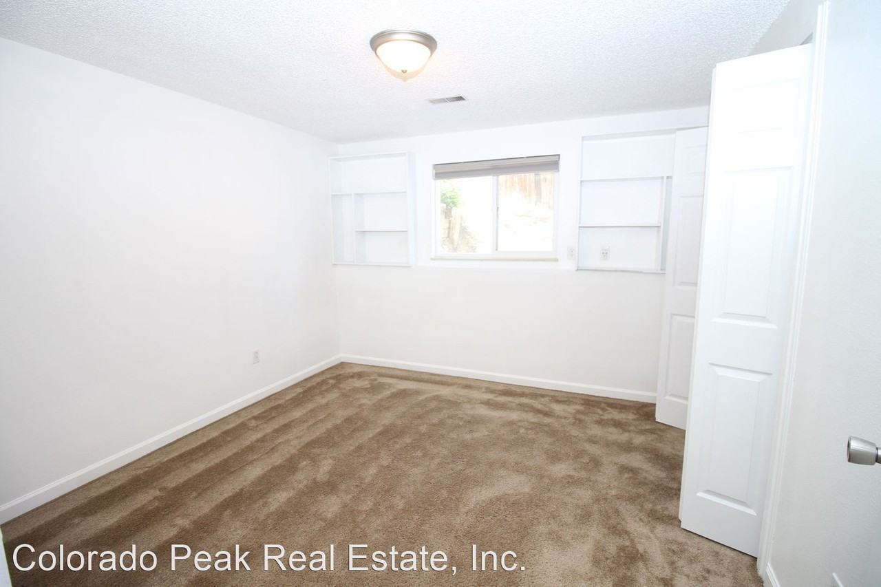 720 W Madison St - Photo 3 of 19