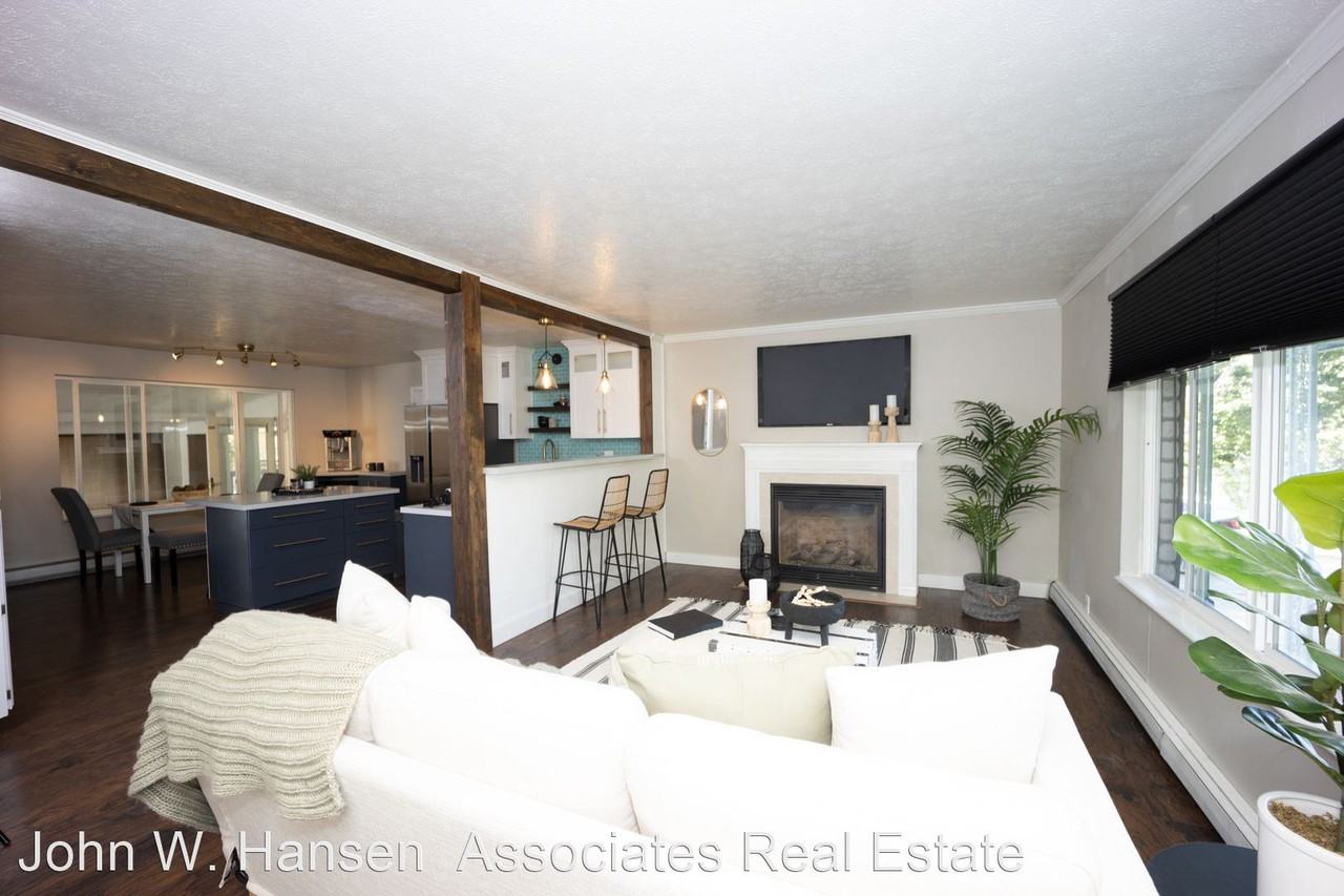 1171 W Gordon Ave - Photo 3 of 14