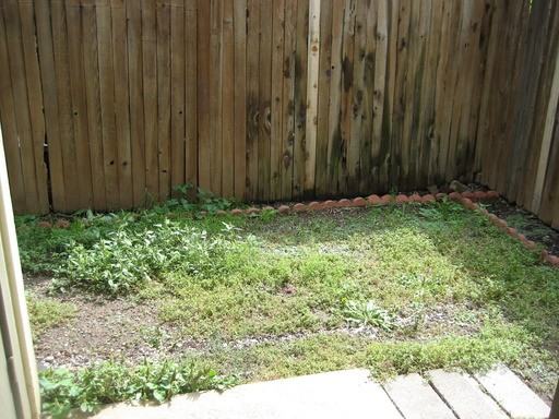 1928 N East St #2 - Photo 2 of 8