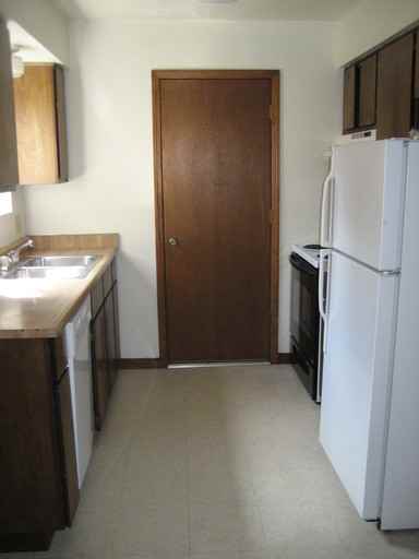 1928 N East St #2 - Photo 3 of 8