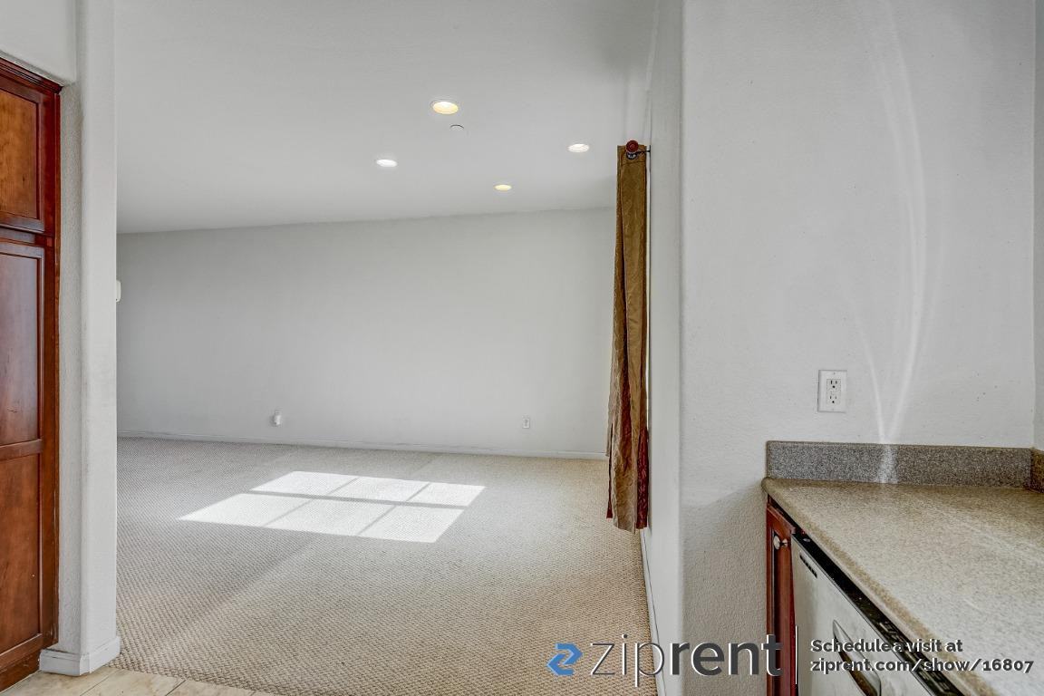 2707 Holly St - Photo 3 of 14