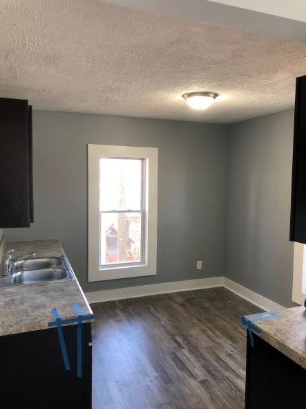 162 Rhodes Ave #2 - Photo 2 of 10