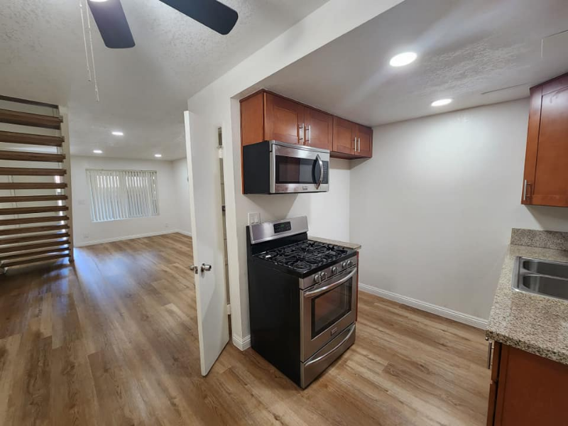 393 Adena St #14 - Photo 3 of 20